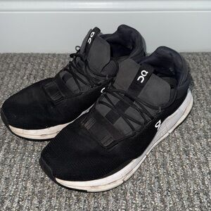 On running Cloudnova sneakers black womens 9